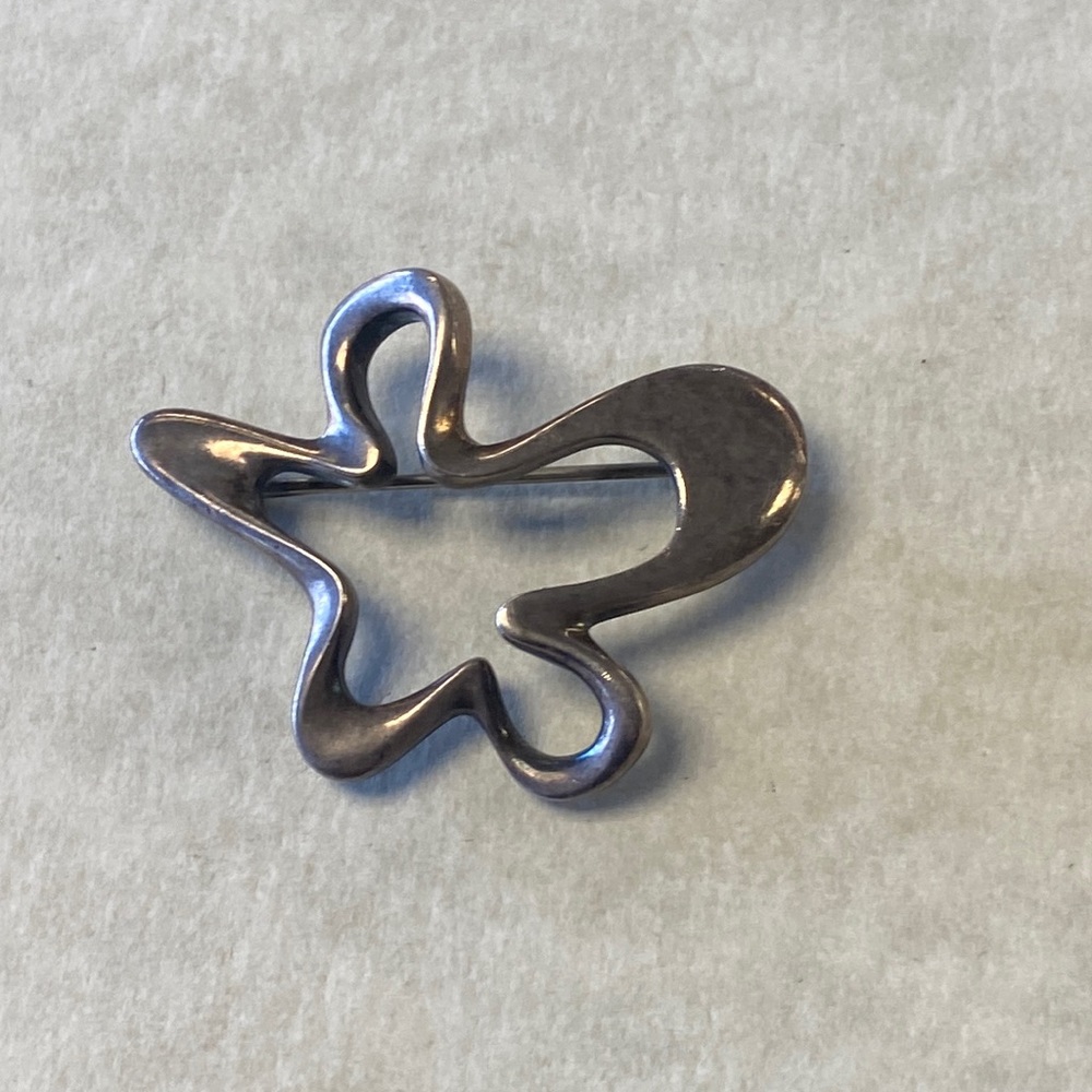 George Jensen Denmark sterling silver 925 floral flower brooch pin